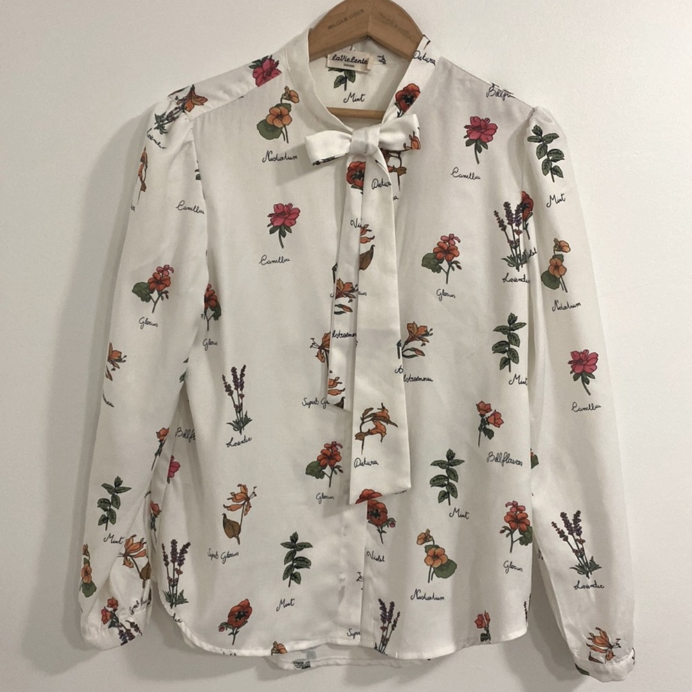 Botanical Print Bow Tie Blouse
